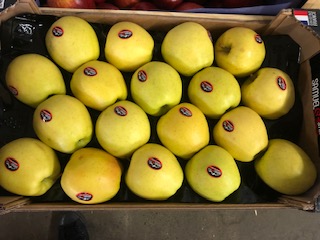 POMME GOLDEN  + - 4  KG